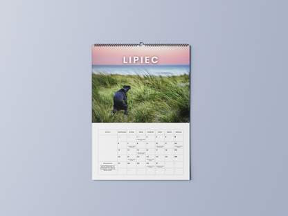 psy robiące kupę w pięknych miejscach - kalendarz ścienny A3 2026